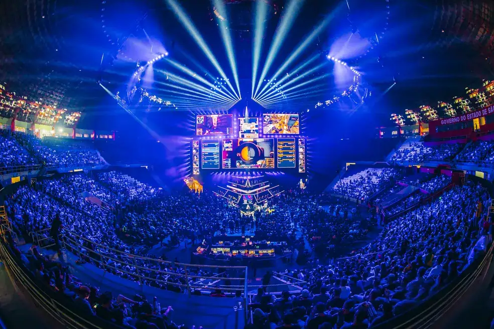 Torneios 7700bet - Competições com Prêmios de R$ 100.000